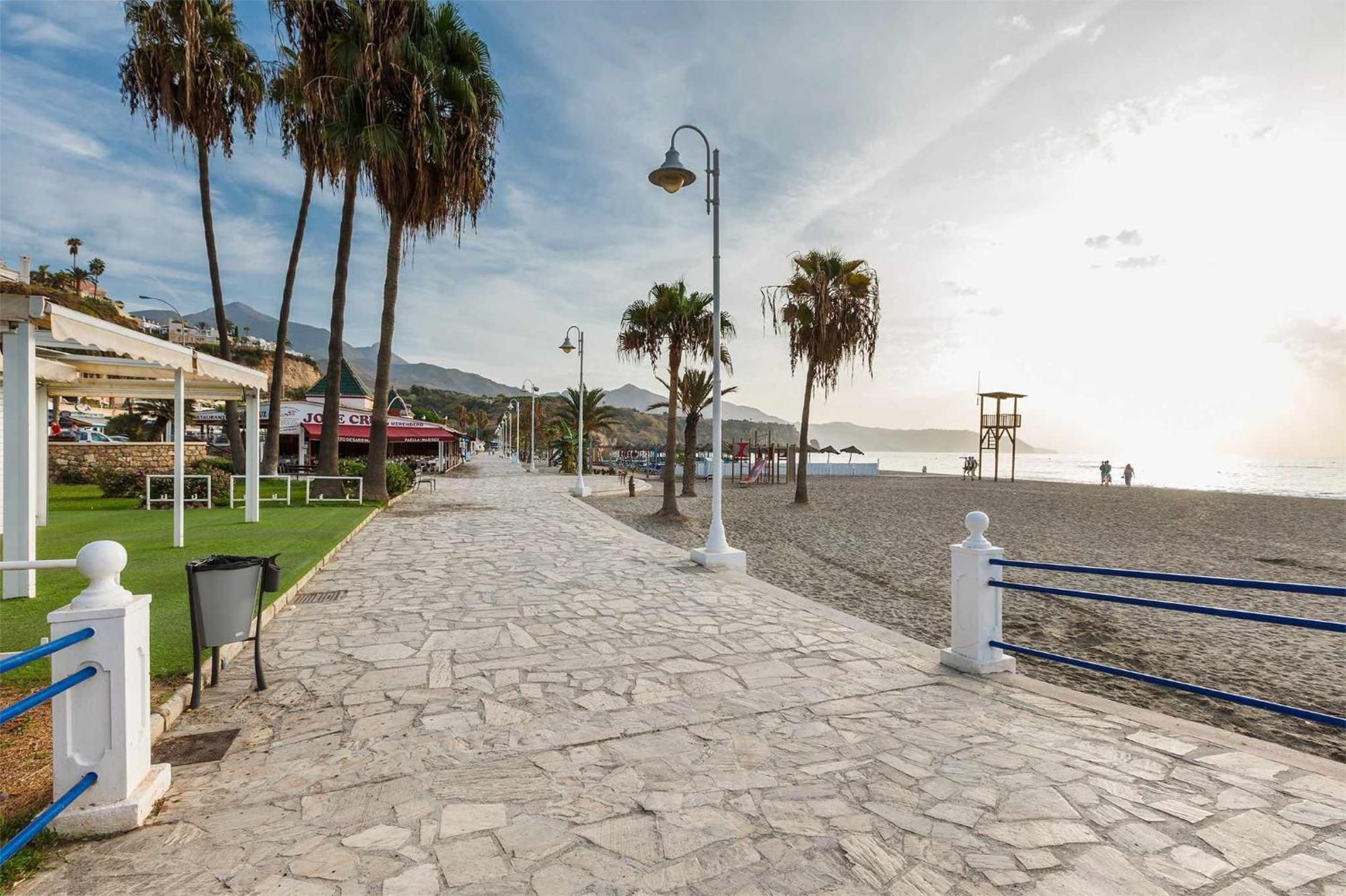 A&N Burriana Beach Nerja Esterno foto